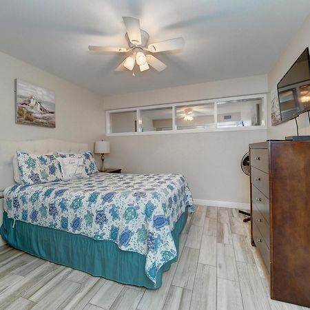Island House Beachfront Condo Hotel Corpus Christi Exterior photo