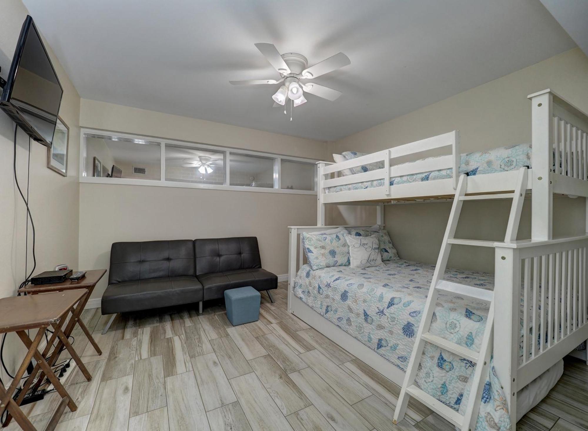 Island House Beachfront Condo Hotel Corpus Christi Exterior photo